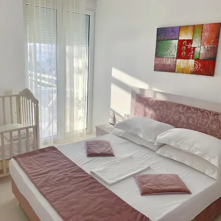 Bellavista Bougainville Bay Saranda