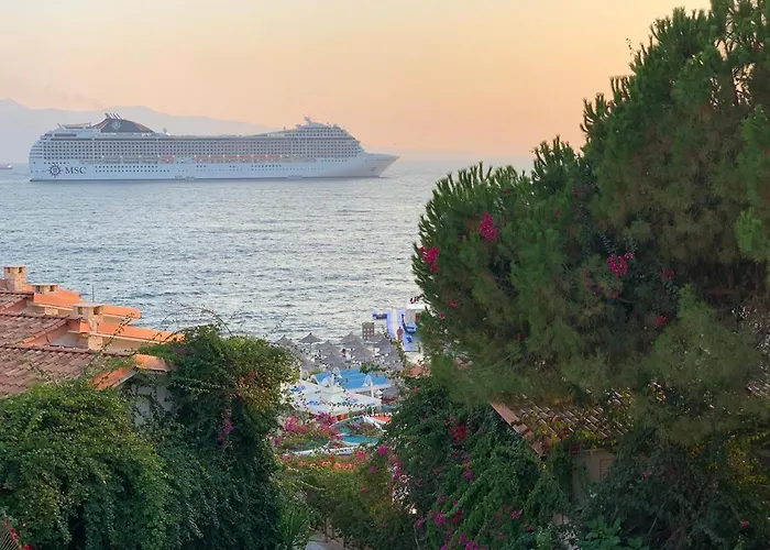 布干维尔湾贝拉维斯塔公寓 Sarandë